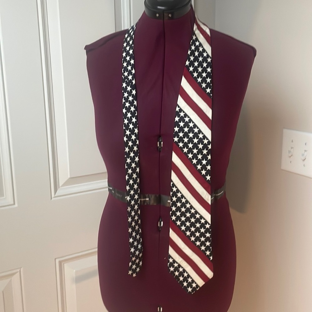🇺🇸 Stars & Stripes Old Glory 100% Silk tie Fourth of July Made in the USA 7/4